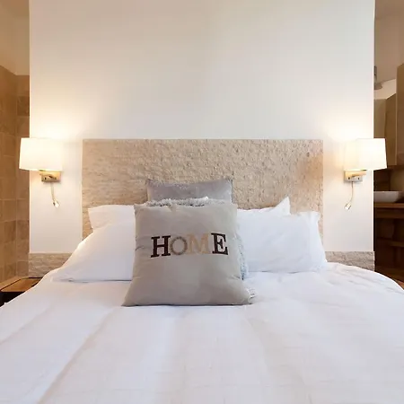 Budin Sea Apartment *