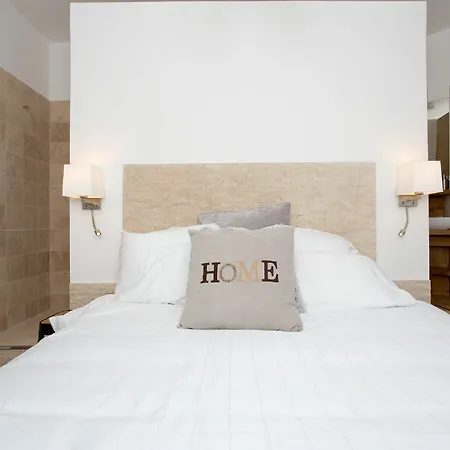 Budin Sea Apartment *