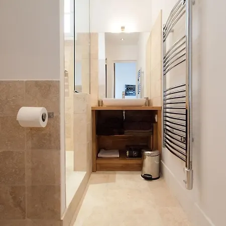 Budin Sea Apartment Cannes