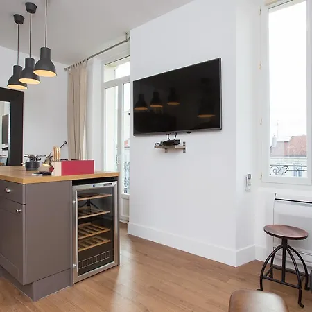 Budin Sea * カンヌ