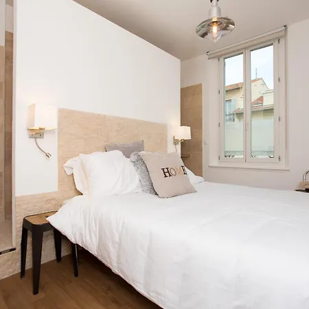 Budin Sea * カンヌ